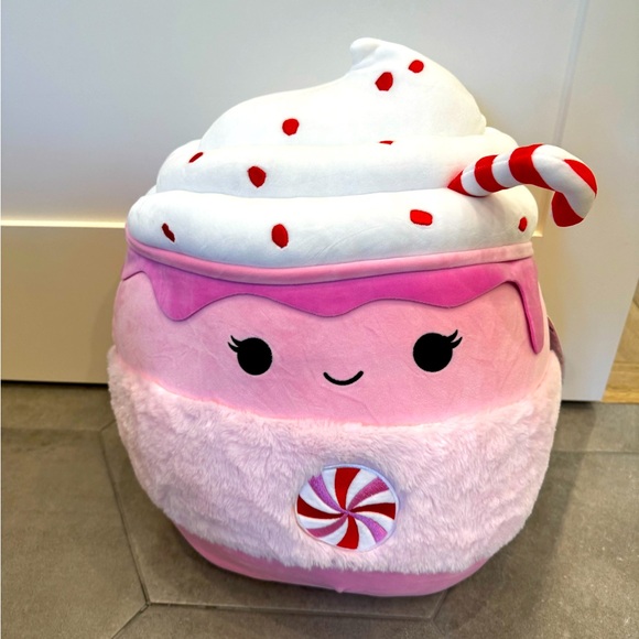 Ethel the peppermint latte - Picture 1 of 3